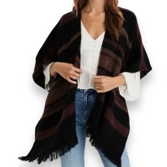 American Eagle Outfitters Sweaters - American Eagle Dark Knit Poncho Shawl Boho Western Fringe One Size